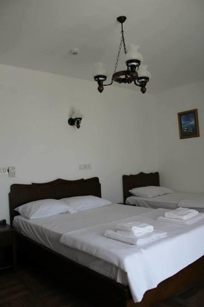 Kaptan Motel Siğacık Esterno foto