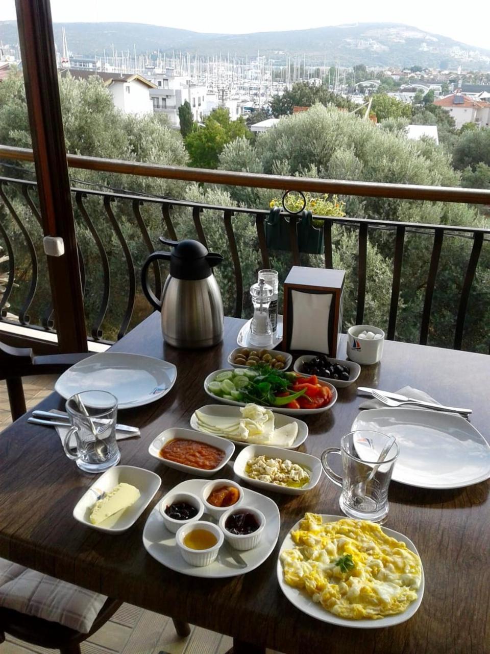 Kaptan Motel Siğacık Esterno foto
